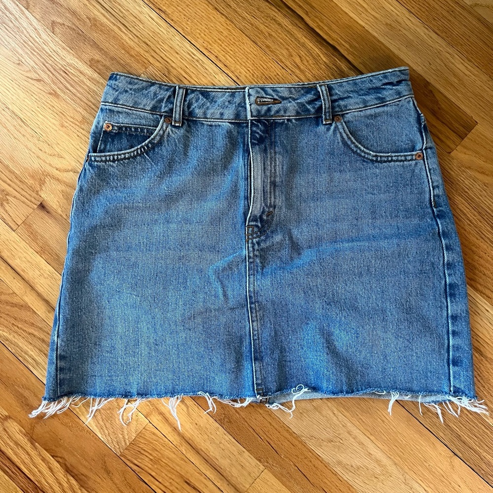 Topshop denim mini skirt sz 8
